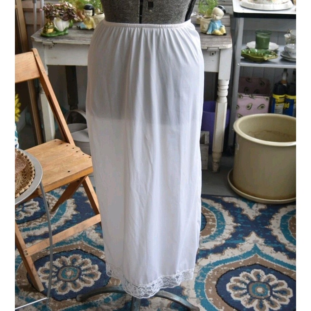 1950s Formal Maxi Slip: Floral Lace, Back Slit, Anti-Cling, Off-White, Medium